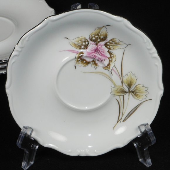 Set of 4 PETINT A LA MAIN LIMOGE colorful saucers - Picture 2 of 4